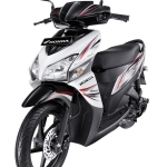 Honda Vario CW - Posh White (Putih Hitam)