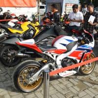 Soft Launching Honda Big Bike