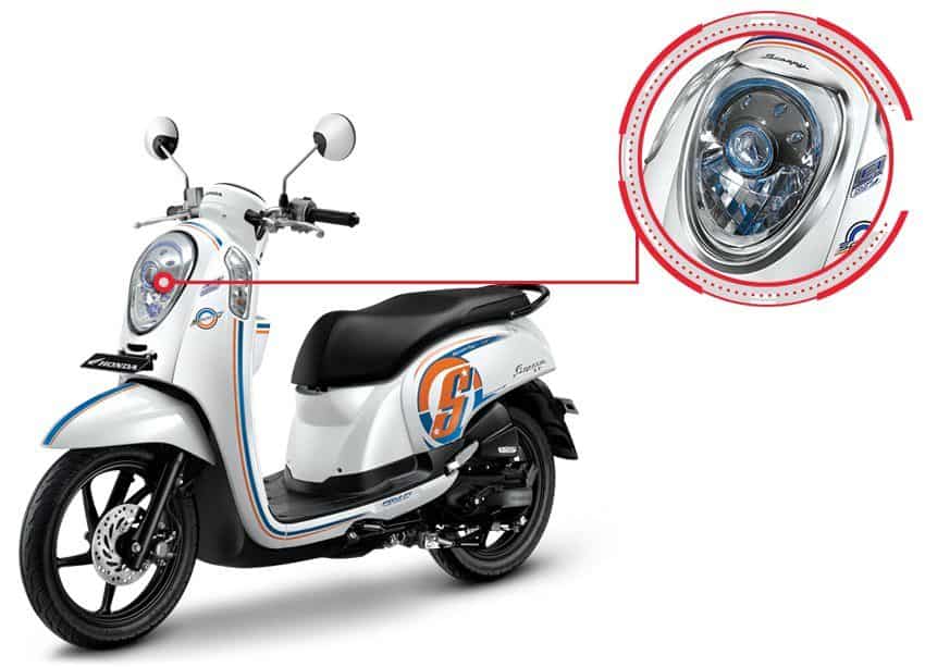 Garnish Headlight Honda Scoopy eSP