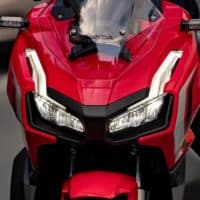 AHM Hadirkan Varian Warna Baru Honda ADV150