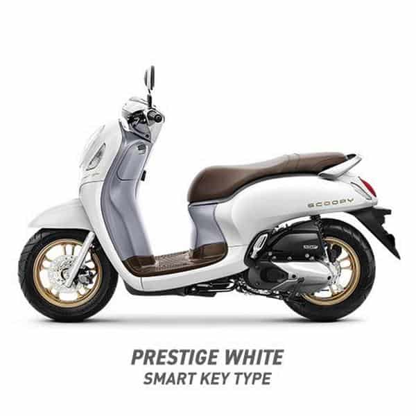 Scoopy K2F Prestige White Smart Key Type