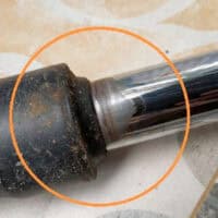 Akibat Seal Shock Bocor dan Tidak Diganti pada Sepeda Motor