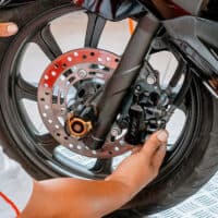 Akibat Seal Shock Bocor dan Tidak Diganti pada Sepeda Motor