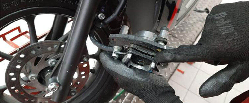 Jenis-jenis Pengereman Sepeda Motor Honda