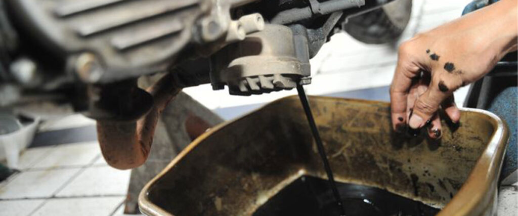 Waspada Tanda Mesin Motor Kekurangan Oli Bisa Bikin Mesin Jebol