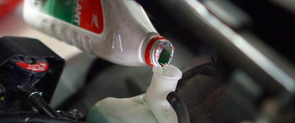 Apakah Perlu Mengganti Air Radiator Coolant Secara Berkala pada Motor Honda? Apakah Perlu Mengganti Air Radiator Coolant Secara Berkala pada Motor Honda?