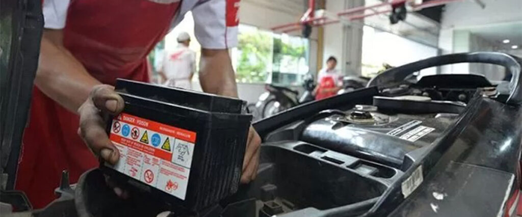 Dampak Menggunakan Aki Tidak Sesuai Standard Bawaan Motor Dampak Menggunakan Aki Tidak Sesuai Standard Bawaan Motor