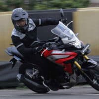 5 Alasan Motor Honda Tetap Stabil Saat Ngebut 5 Alasan Motor Honda Tetap Stabil Saat Ngebut