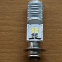 Perbedaan lampu Hologen dan Led pada Motor Honda Perbedaan lampu Hologen dan Led pada Motor Honda