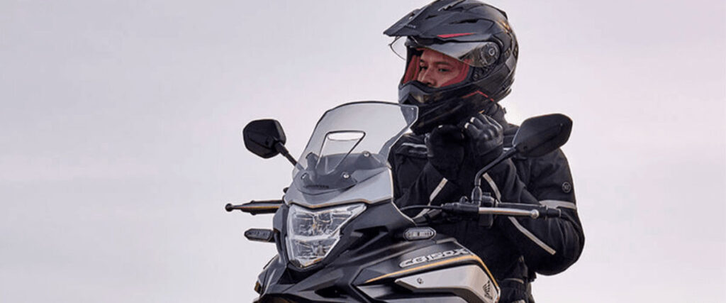 Tips Memilih Helm Yang Cocok Untuk Touring