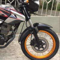 Perbedaan Velg Racing dan Jari-jari pada Motor Honda Perbedaan Velg Racing dan Jari-jari pada Motor Honda