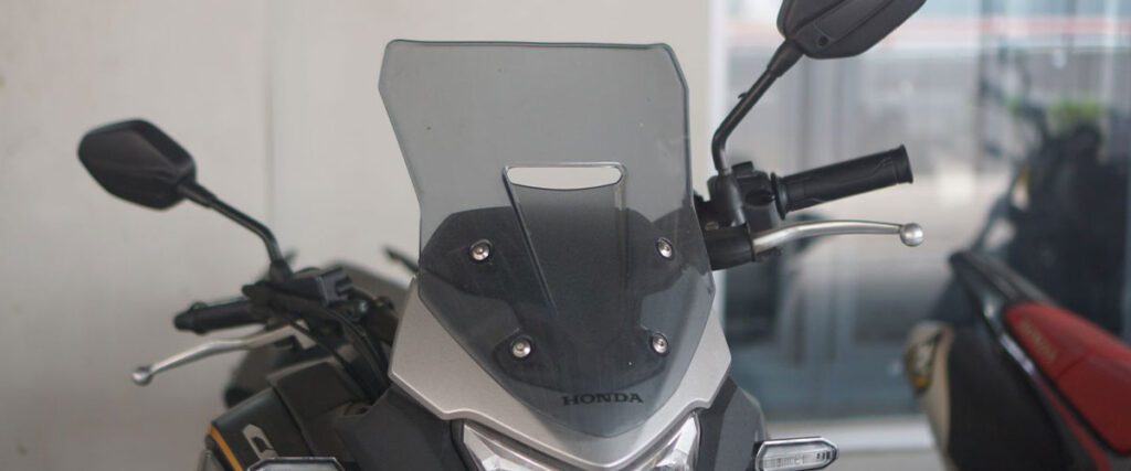 Fungsi Aksesori Windscreen pada Motor Honda