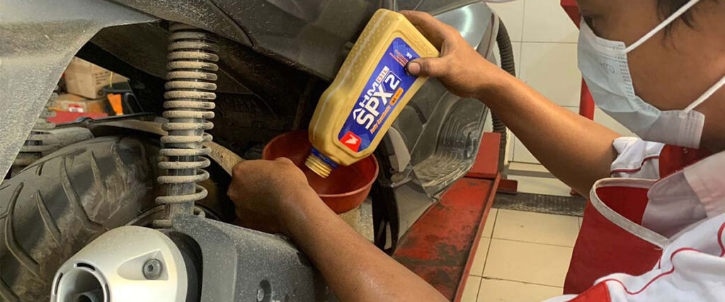 Bolehkah Mencampur Oli Motor Honda dengan Merek Lain?