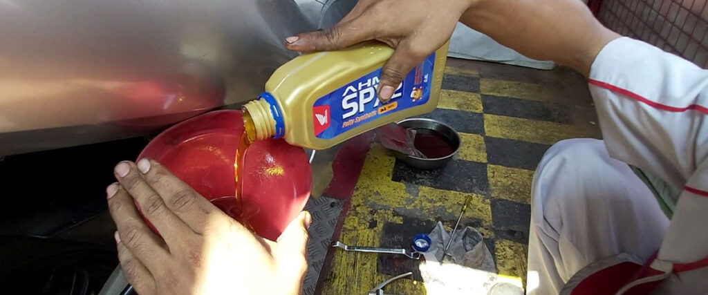 Apakah Boleh Ganti Oli Motor Honda Terlalu Sering?