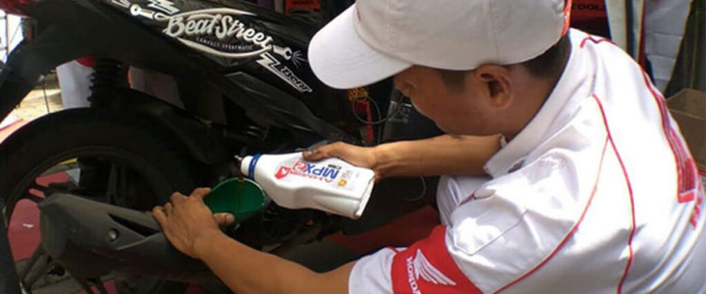 Takaran Oli Mesin Honda Beat Semua Generasi