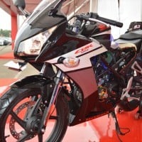 Honda CBR 150R Black Truss Frame