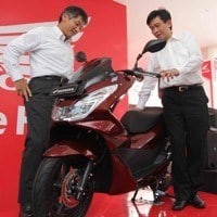 New Honda PCX 150 Hadir Semakin Mewah